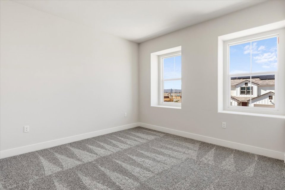 A room with windows.