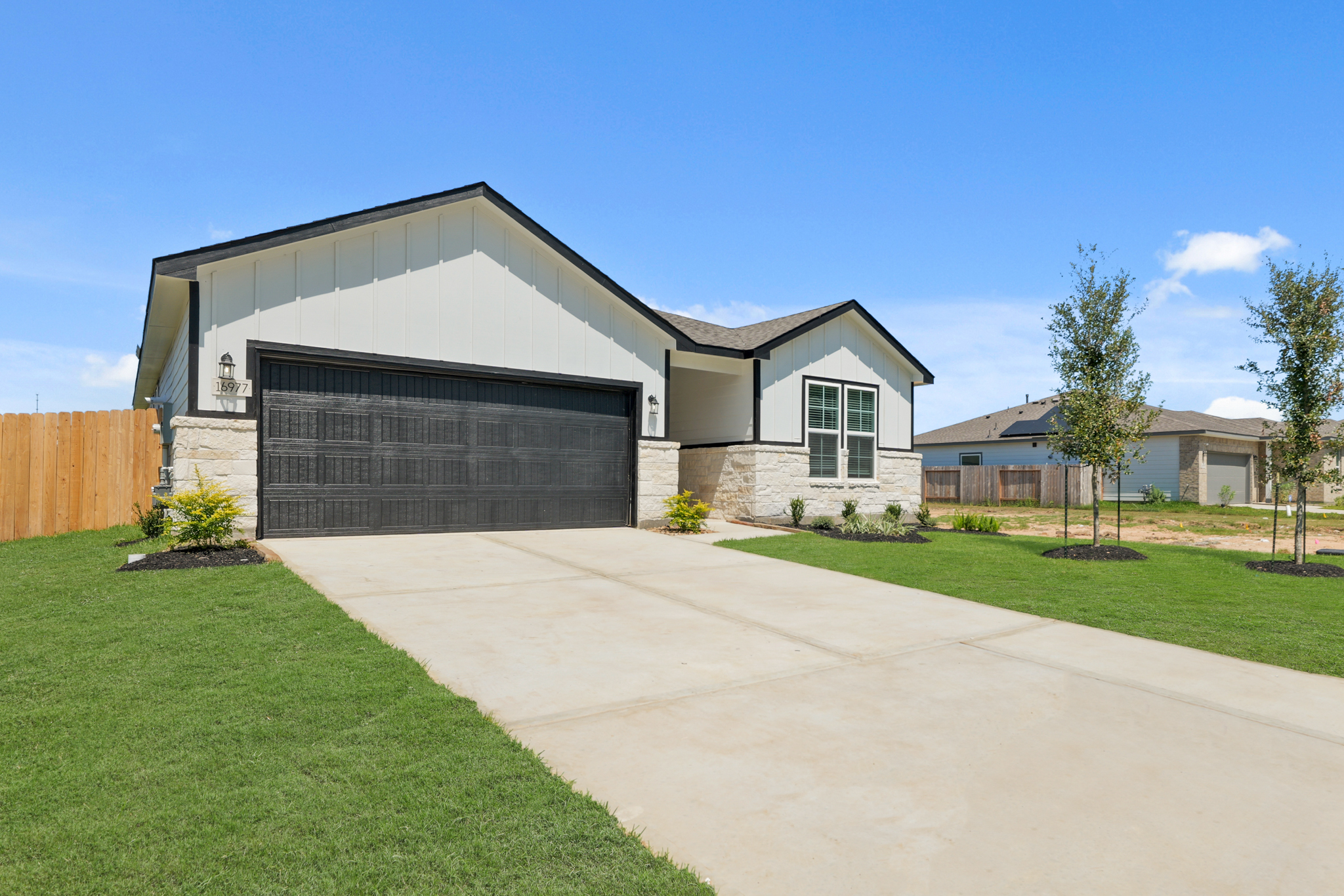 050504 16977 Hazelnut Drive