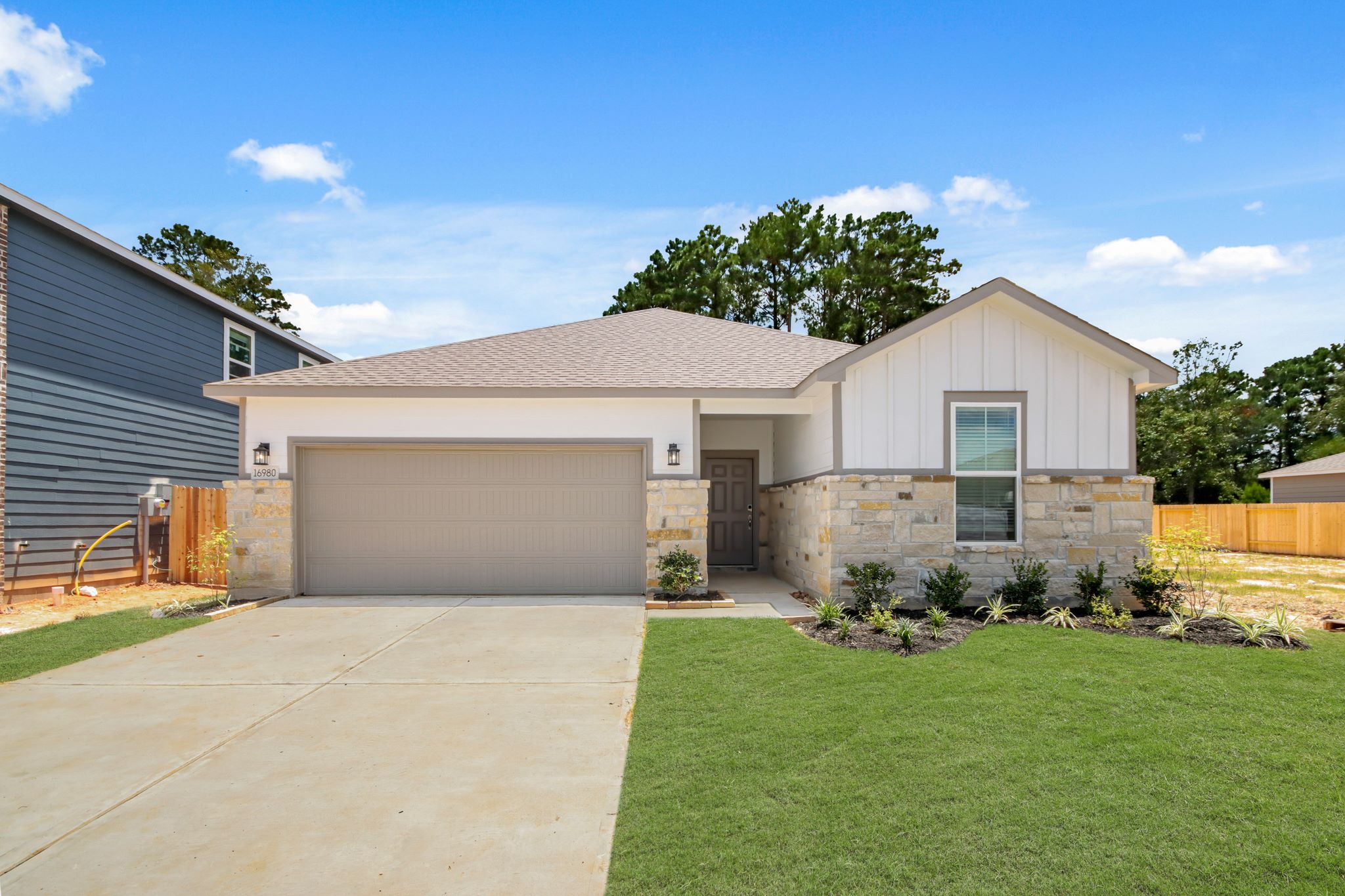 050402 16980 Hazelnut Drive