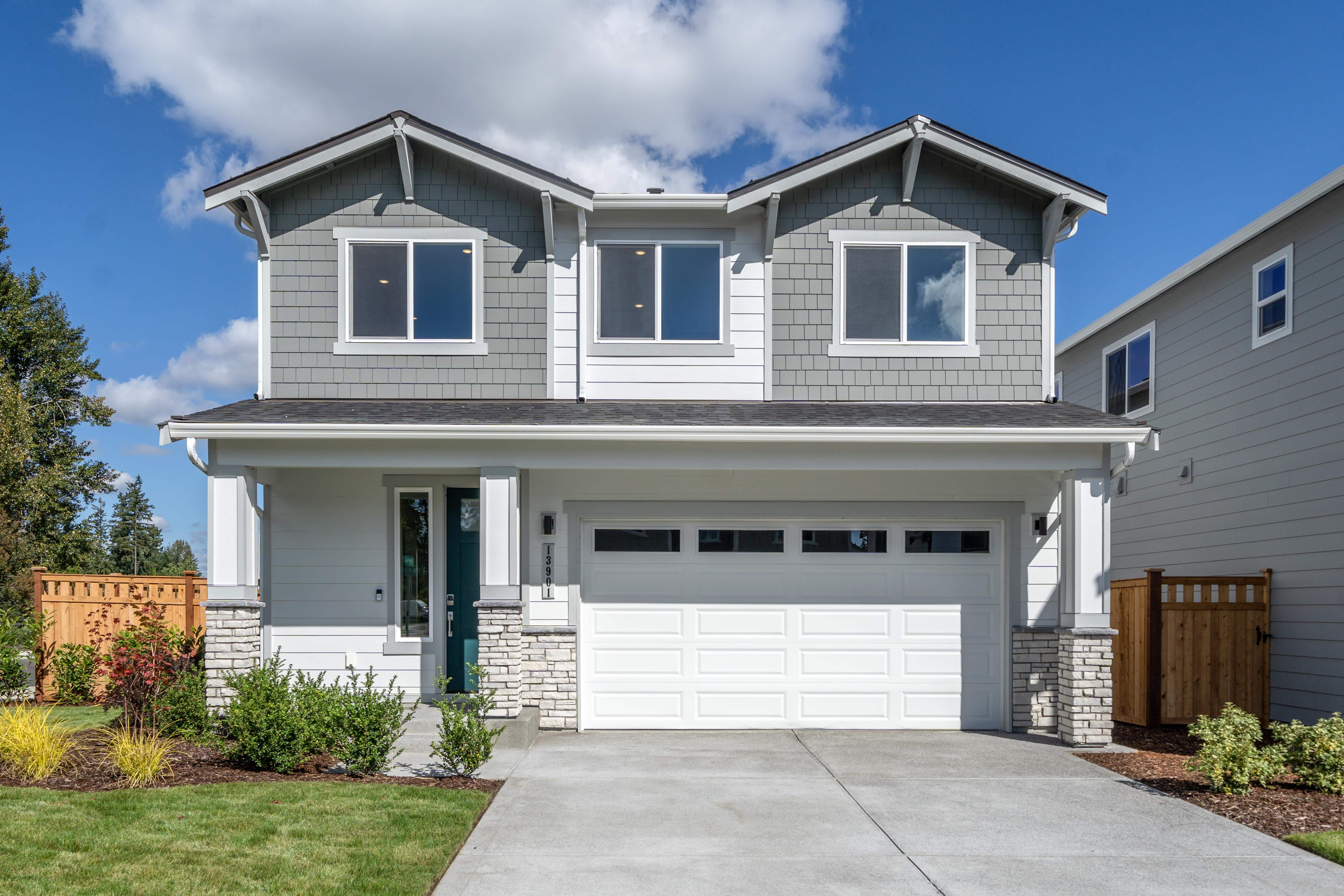 0076 13901 178TH STREET CT E